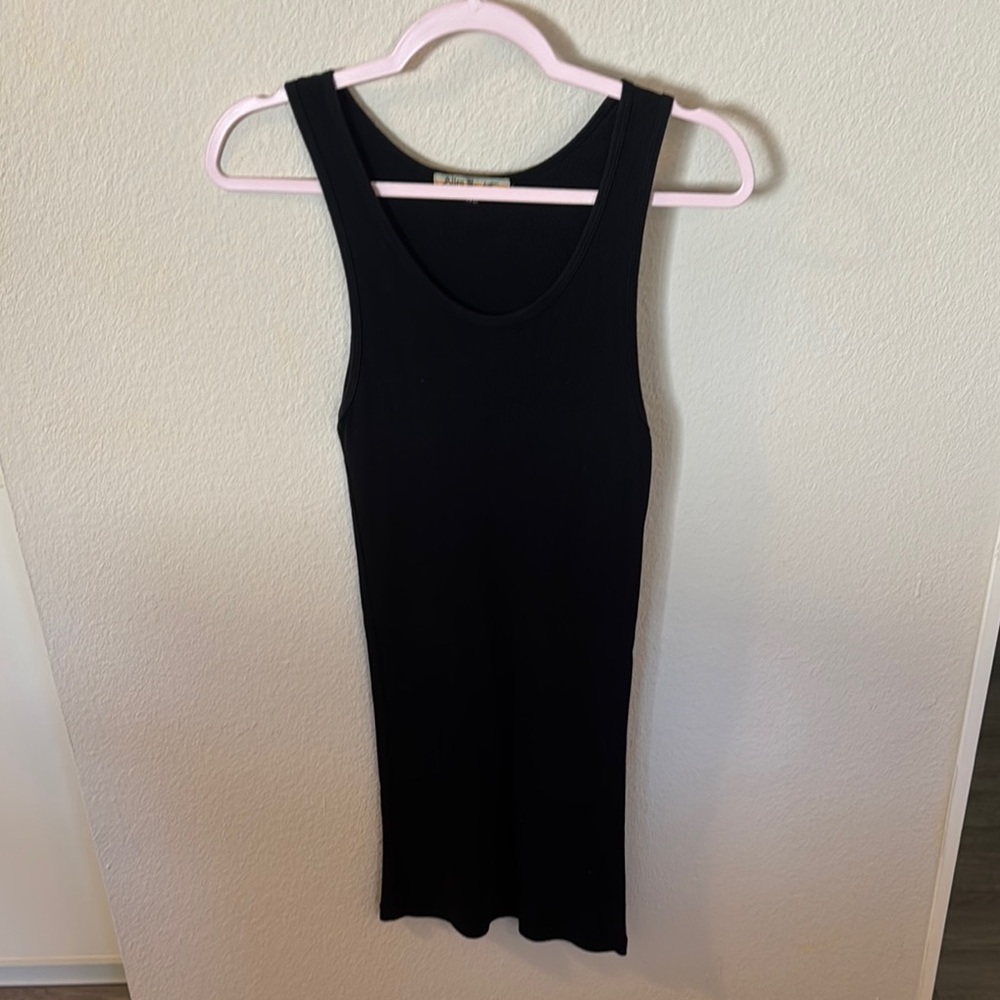 Allen B. by Allen Schwartz Black Tank Top